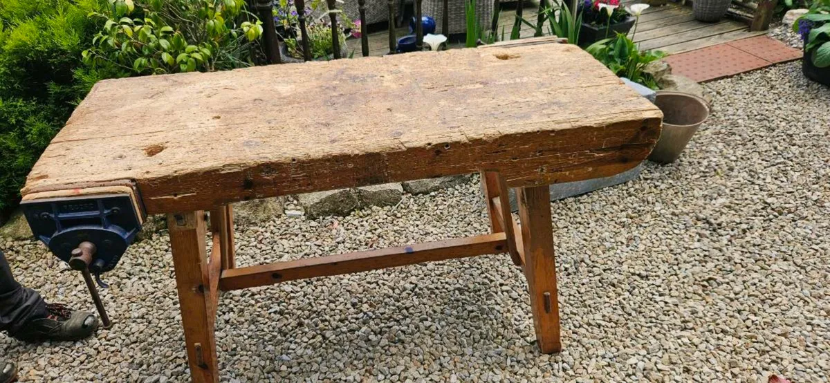 CARPENTERS BENCH - Image 1