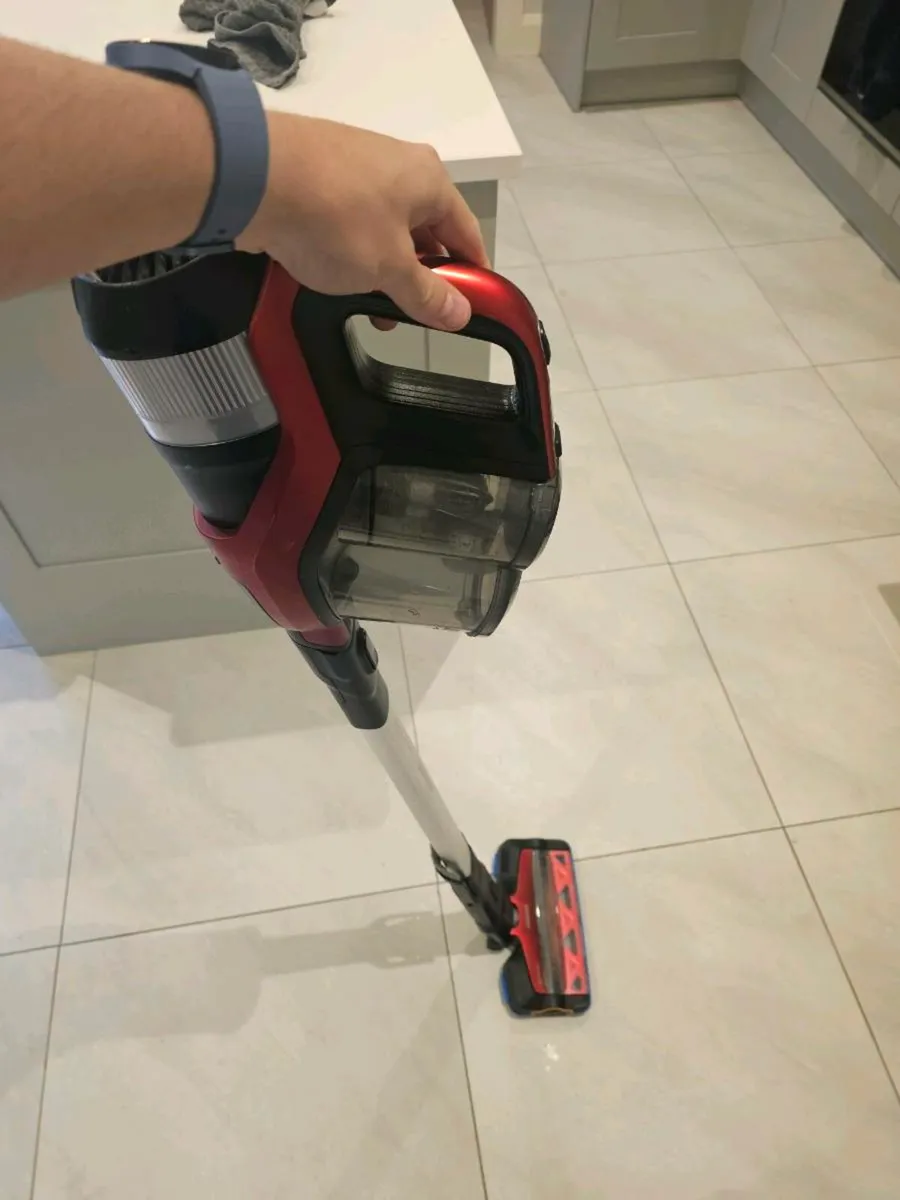Phillips Speed Pro Max Cordless Hoover/Vaccum - Image 3