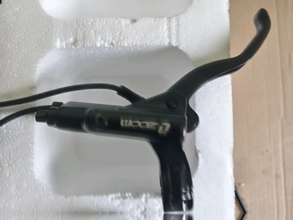 ELECTRIC SCOOTER ZOOM HYDRAULIC BRAKES SET  4 - Image 1