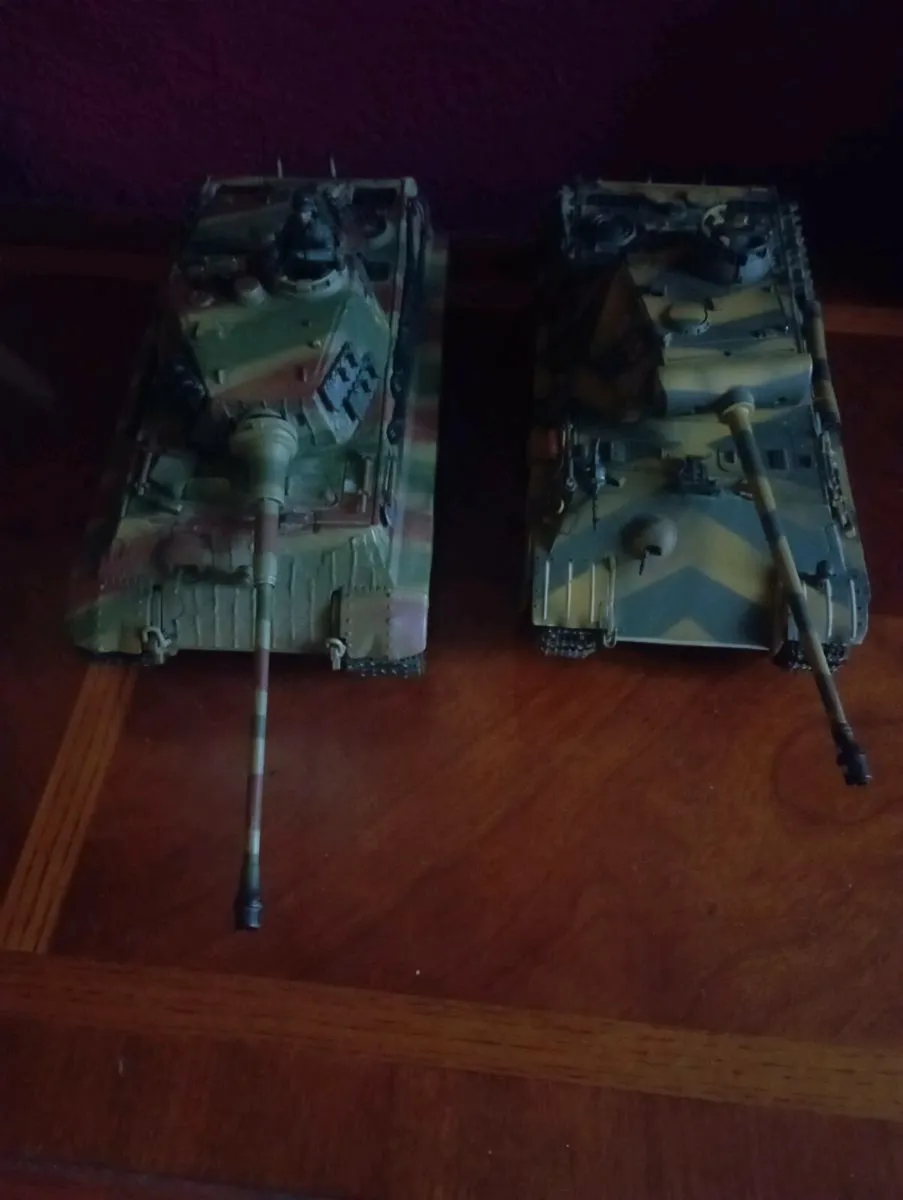 2 MIILITARY GERMANT 1944 DIE - CAST THANKS - Image 4