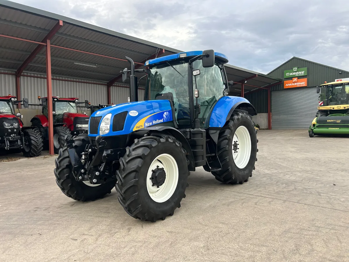 NH T6070 - Image 1