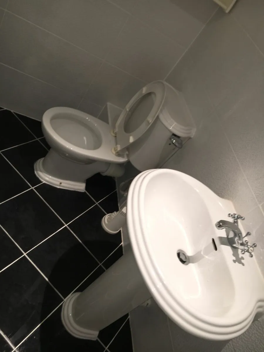 Tiler, bathroom fitters, kitchen fitters, handyman - Image 4