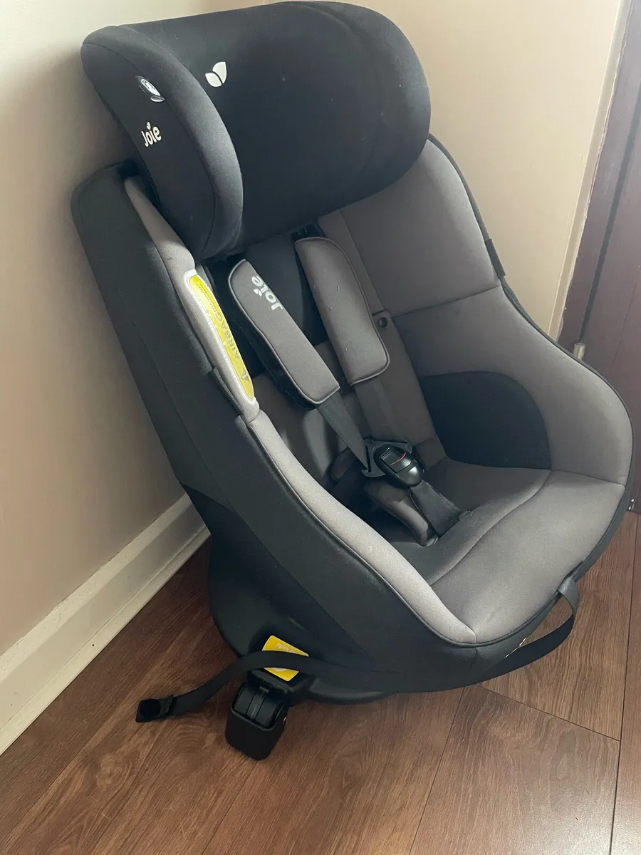 Joie 360 car seat - Image 2