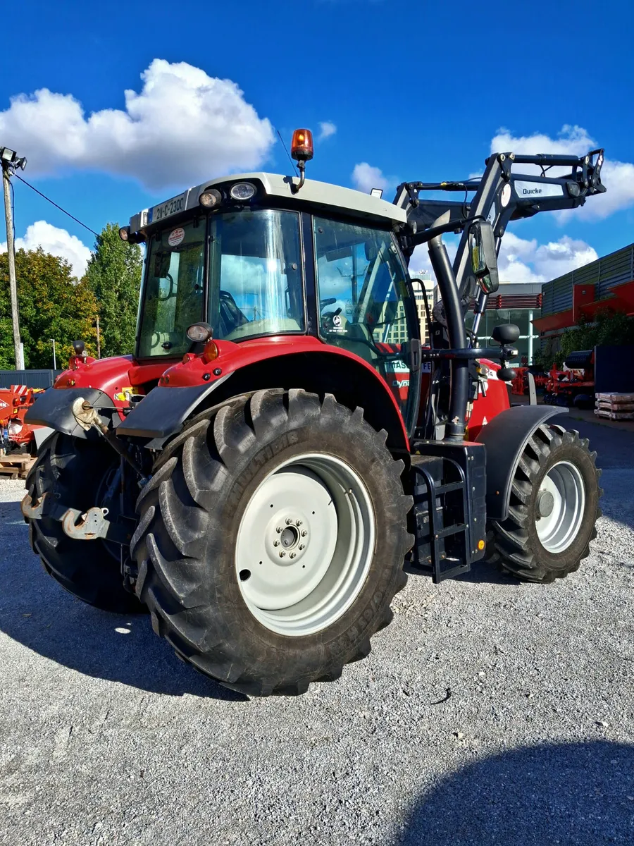Massey Ferguson 6714 w Loader - Image 4