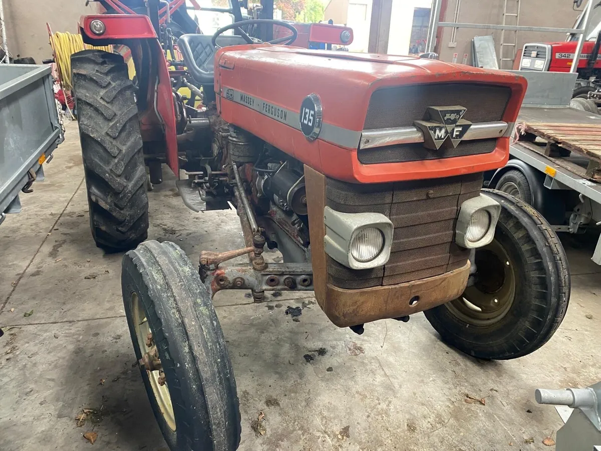 Massey 135 - Image 2