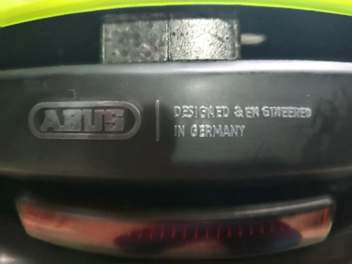 BIKE HELMET ABUS URBAN Y ACE SIZE L-LIGHT - Image 4