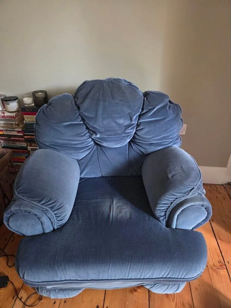 Sofa Set - Image 1