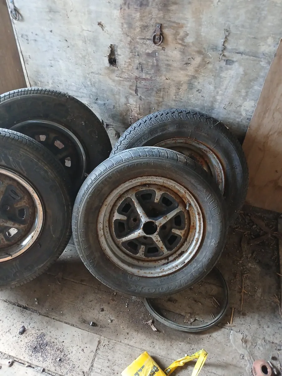 Rover vw morris and mg saab major and te20 parts - Image 4