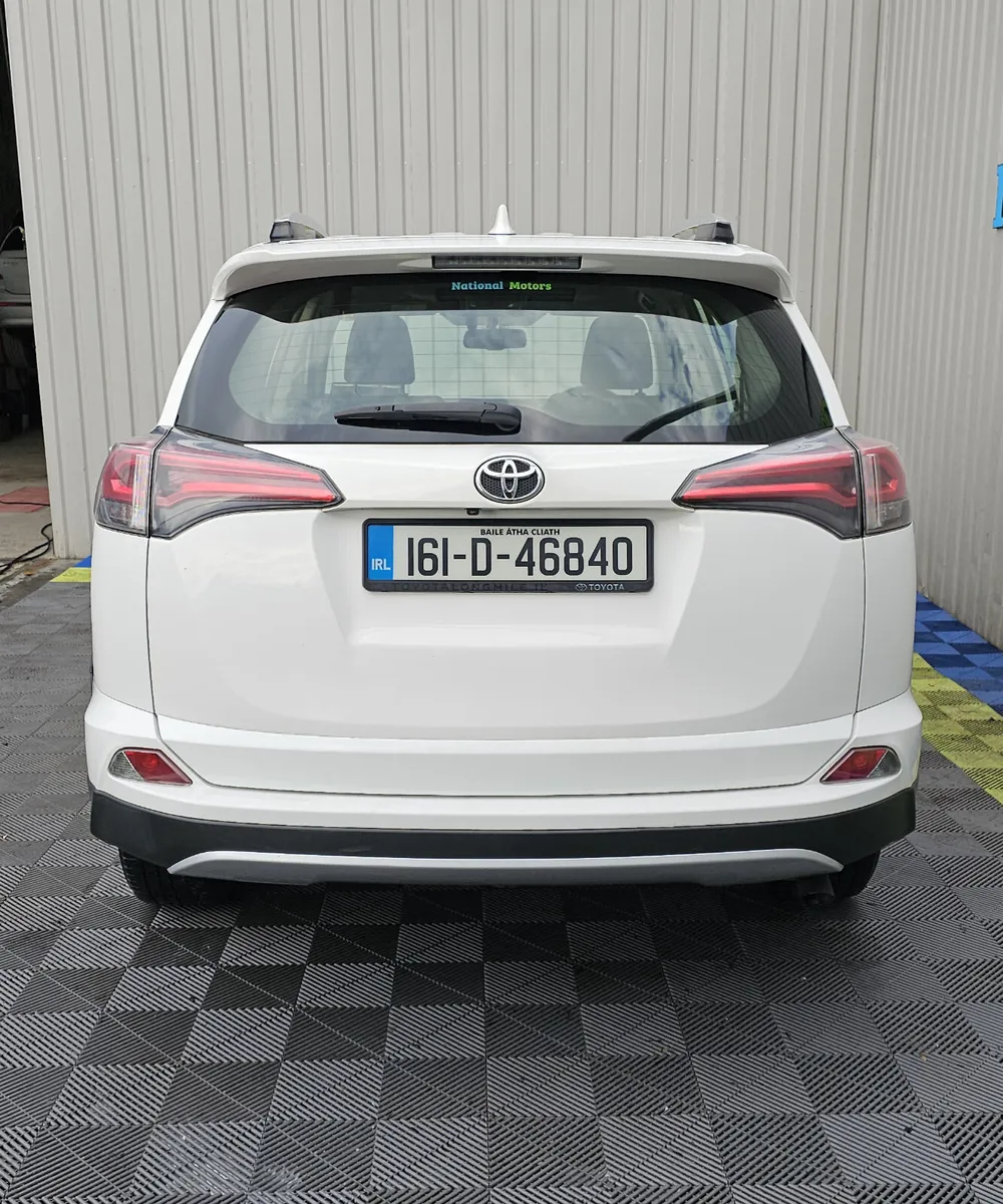 2016 Toyota RAV4 2.0 D-4D 2WD LUNA - Image 4