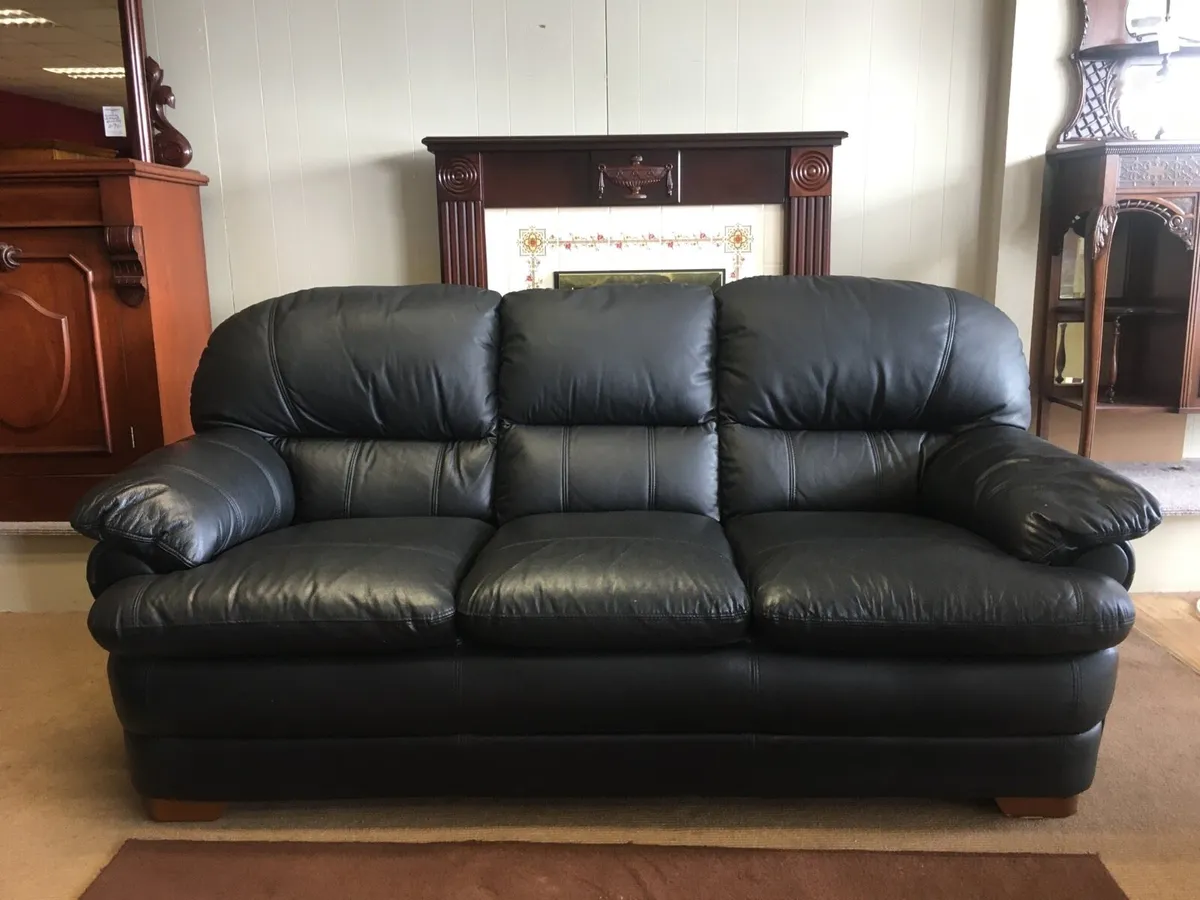 3+1 Black Leather - Image 3