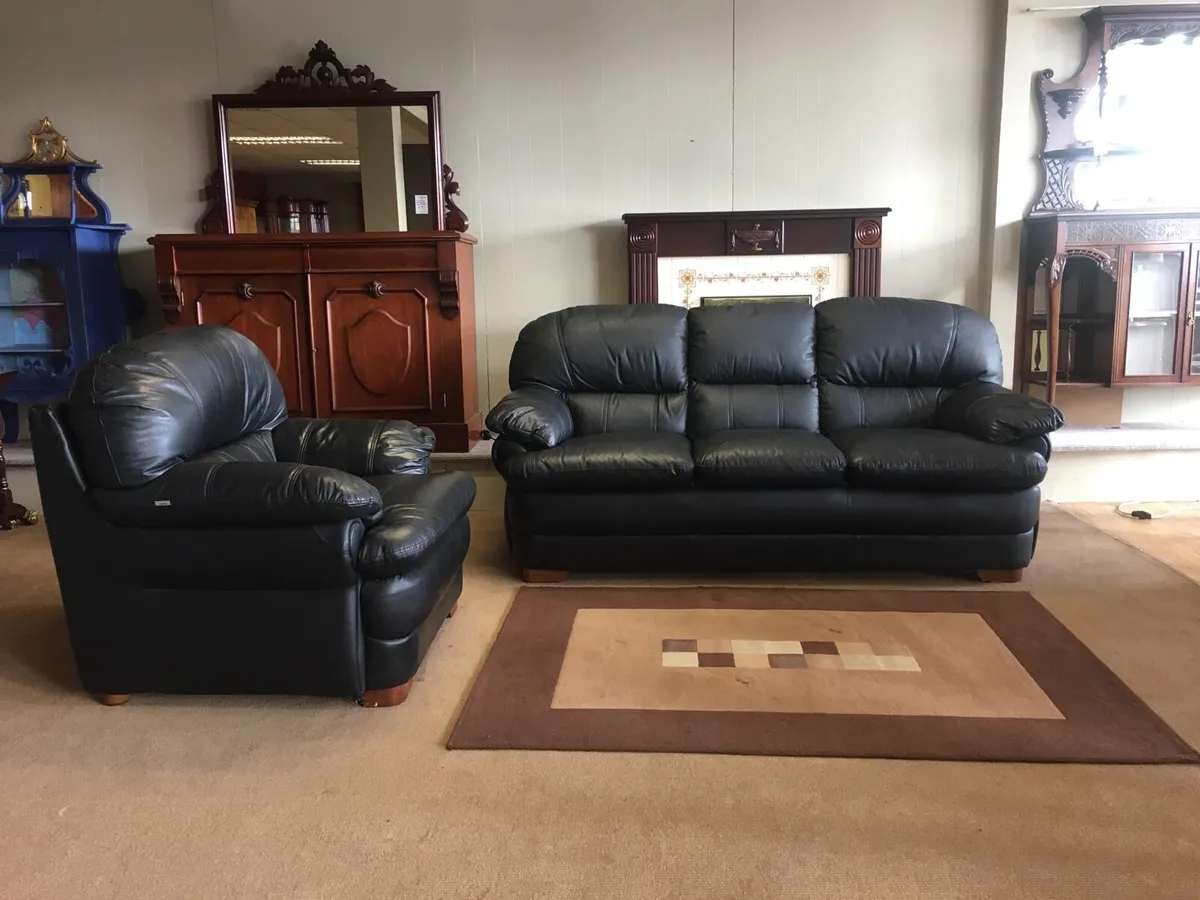 3+1 Black Leather - Image 1