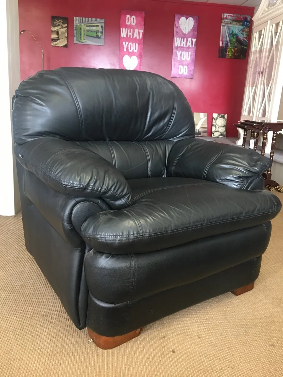 3+1 Black Leather - Image 4