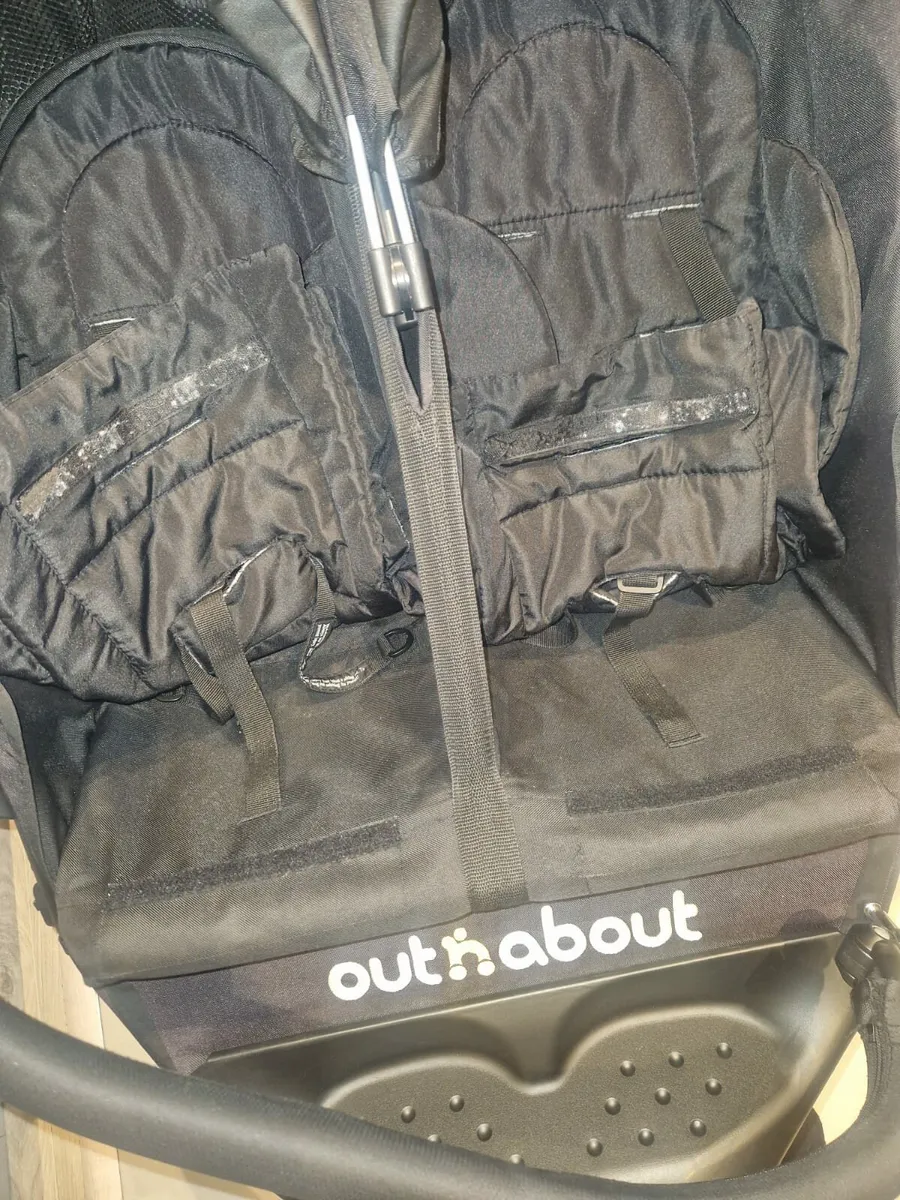Out N About Double with 2 footmuffs - Image 2