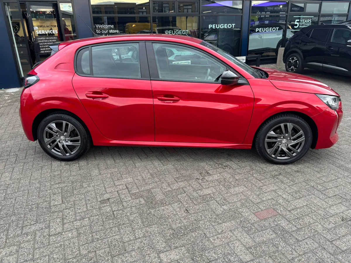 Peugeot 208 2022 - Image 3