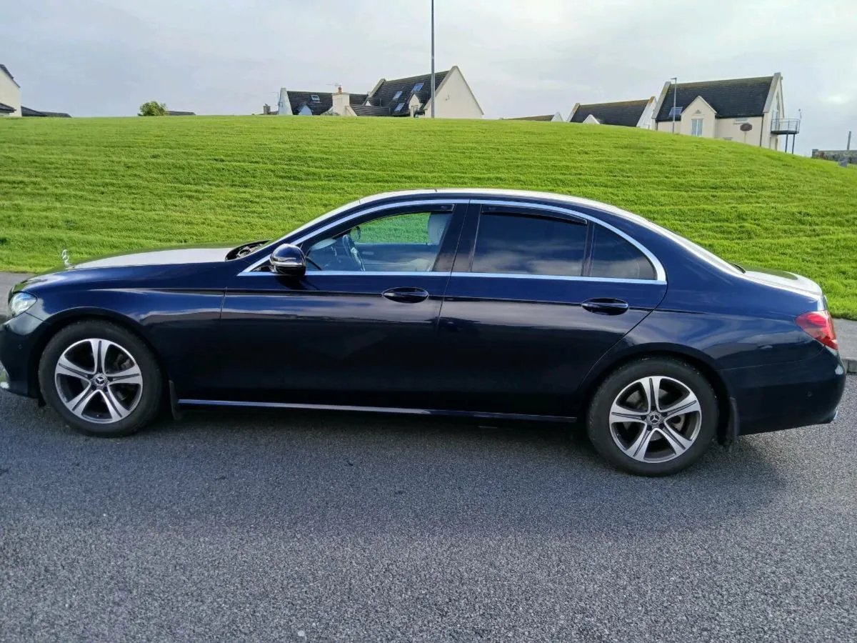 Mercedes E220 2020 - Image 3