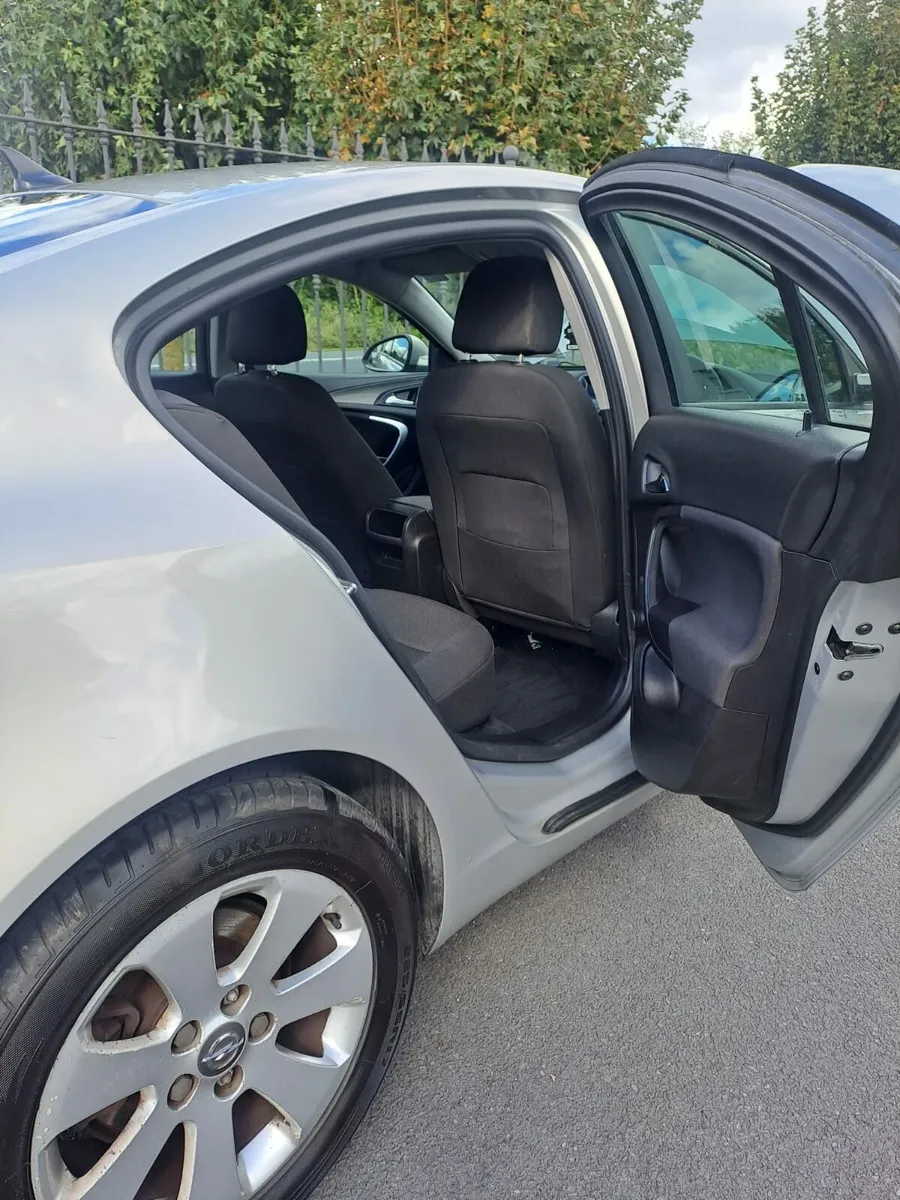 Car - Image 2