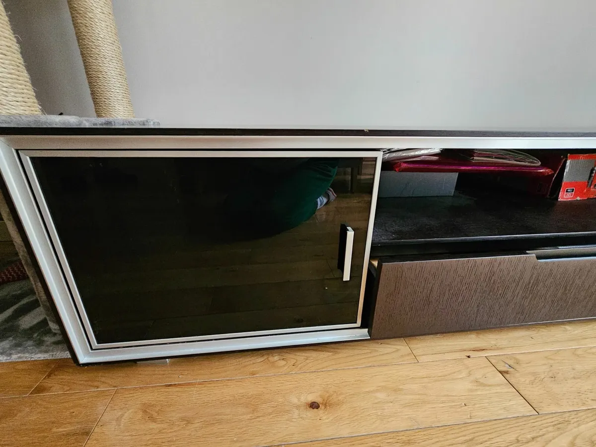 Solid wood TV stand - Image 1
