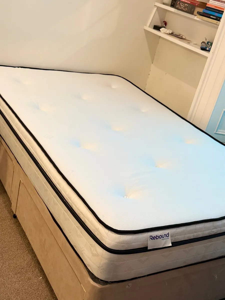 Small double mattress - Image 1