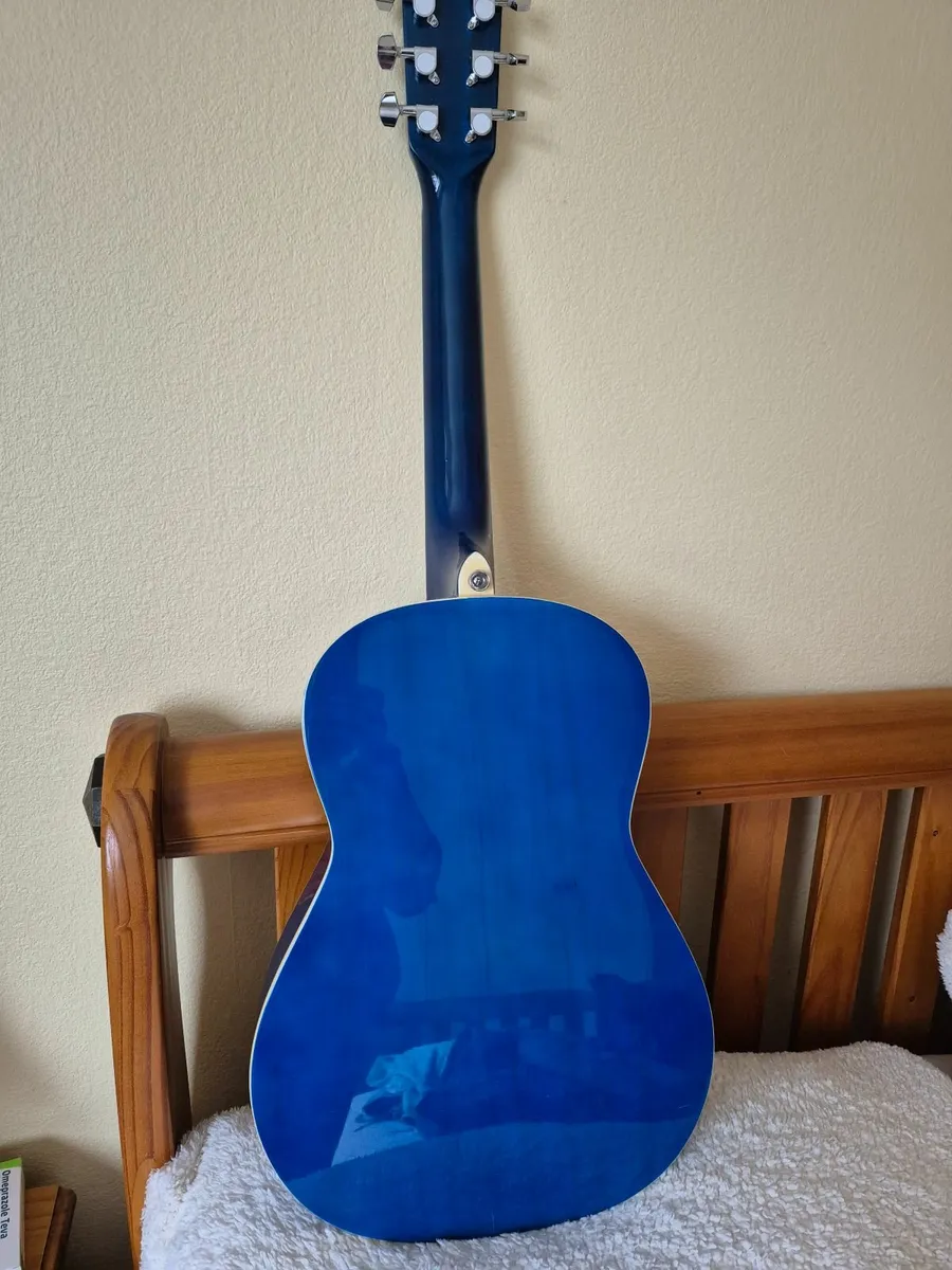 1/2 size Koda guitar - Image 2
