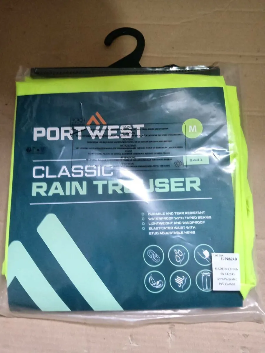 WATERPROOF TROUSERS REGATTA/PORTWEST SIZES M+L - Image 1
