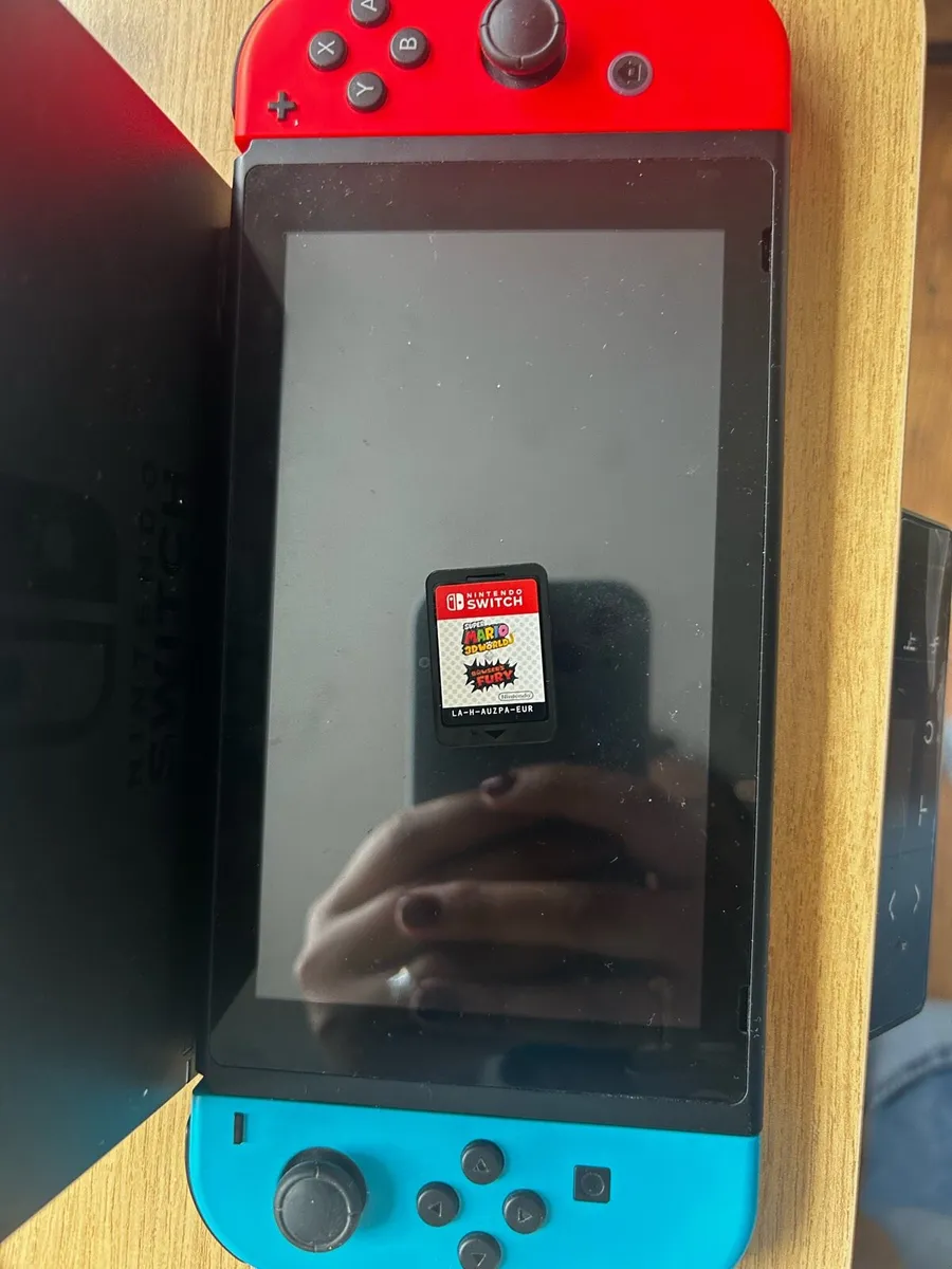 Nintendo Switch OLED - Image 2