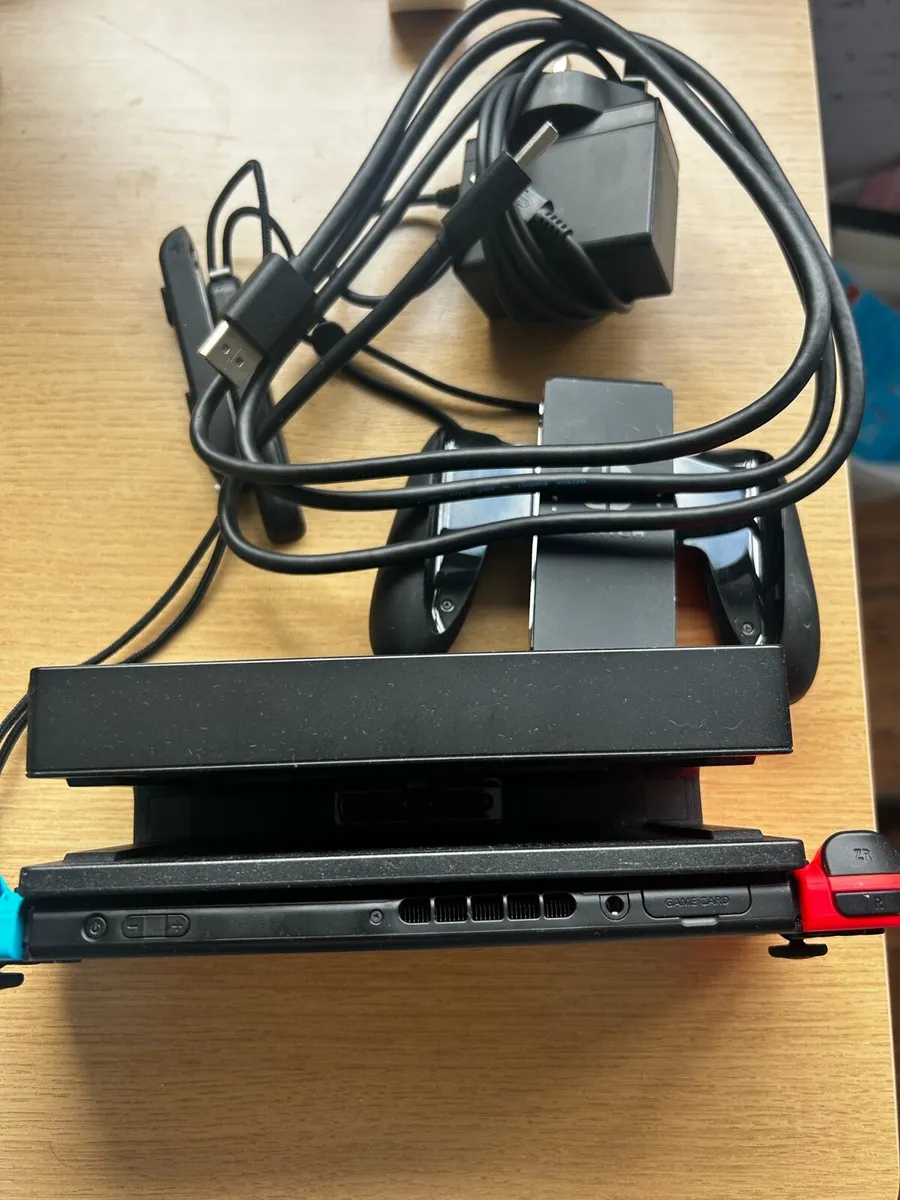 Nintendo Switch OLED - Image 3