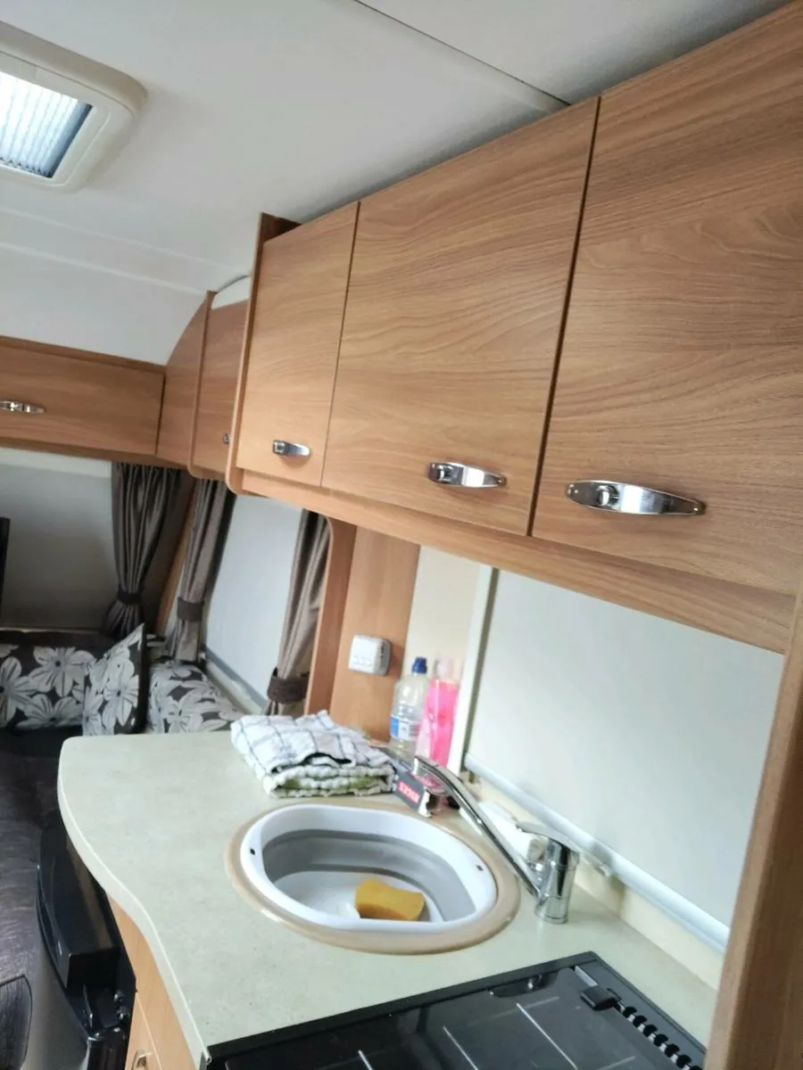 Caravan - Image 4
