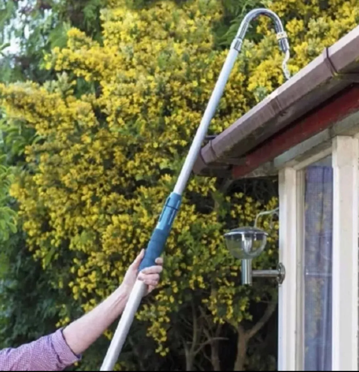 Telescopic Extendable Gutter Cleaner Pole - Image 1