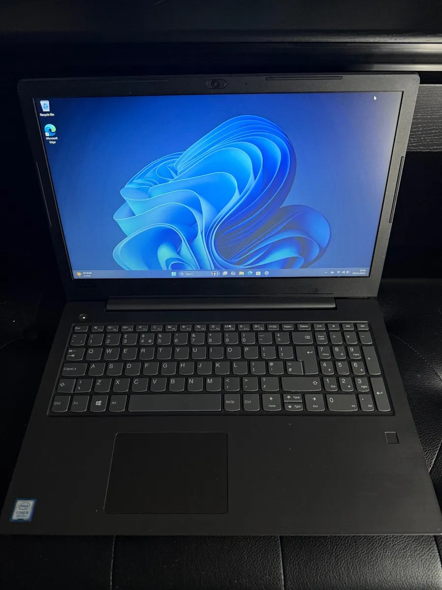 Lenovo V330 Laptop i5/20GB/256SSD - Image 1
