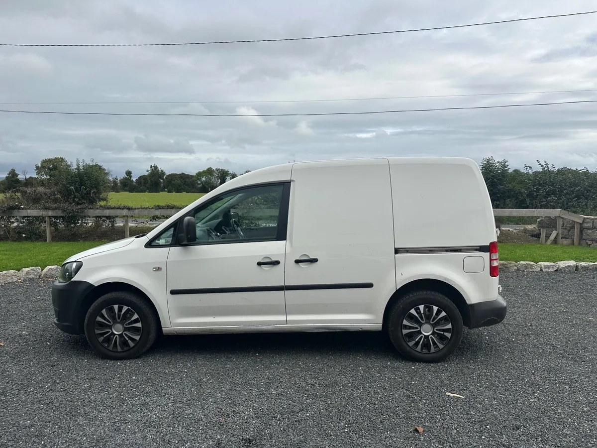 Volkswagen Caddy 2014 - Image 2