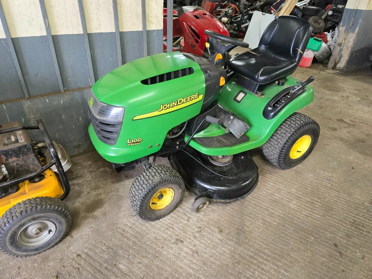 Ride on mowers - Image 2