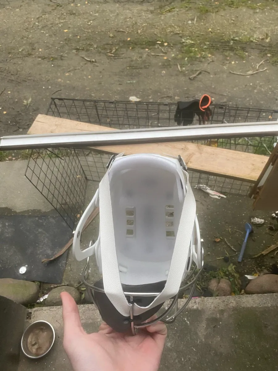 Newstyle Playmaker Cooper sk100 hurling helmet - Image 4