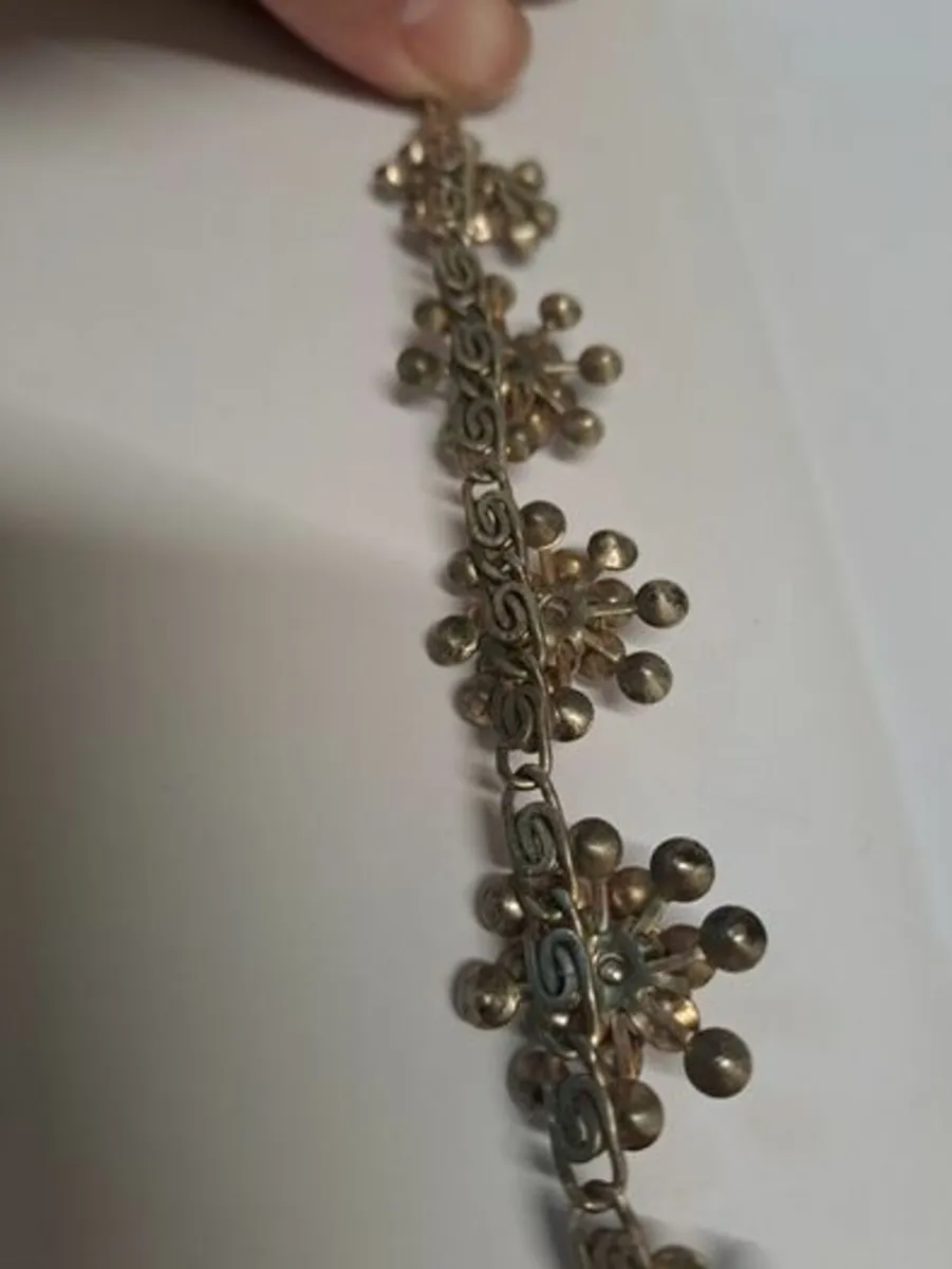 Pink and diamond flowers Necklace - Image 3