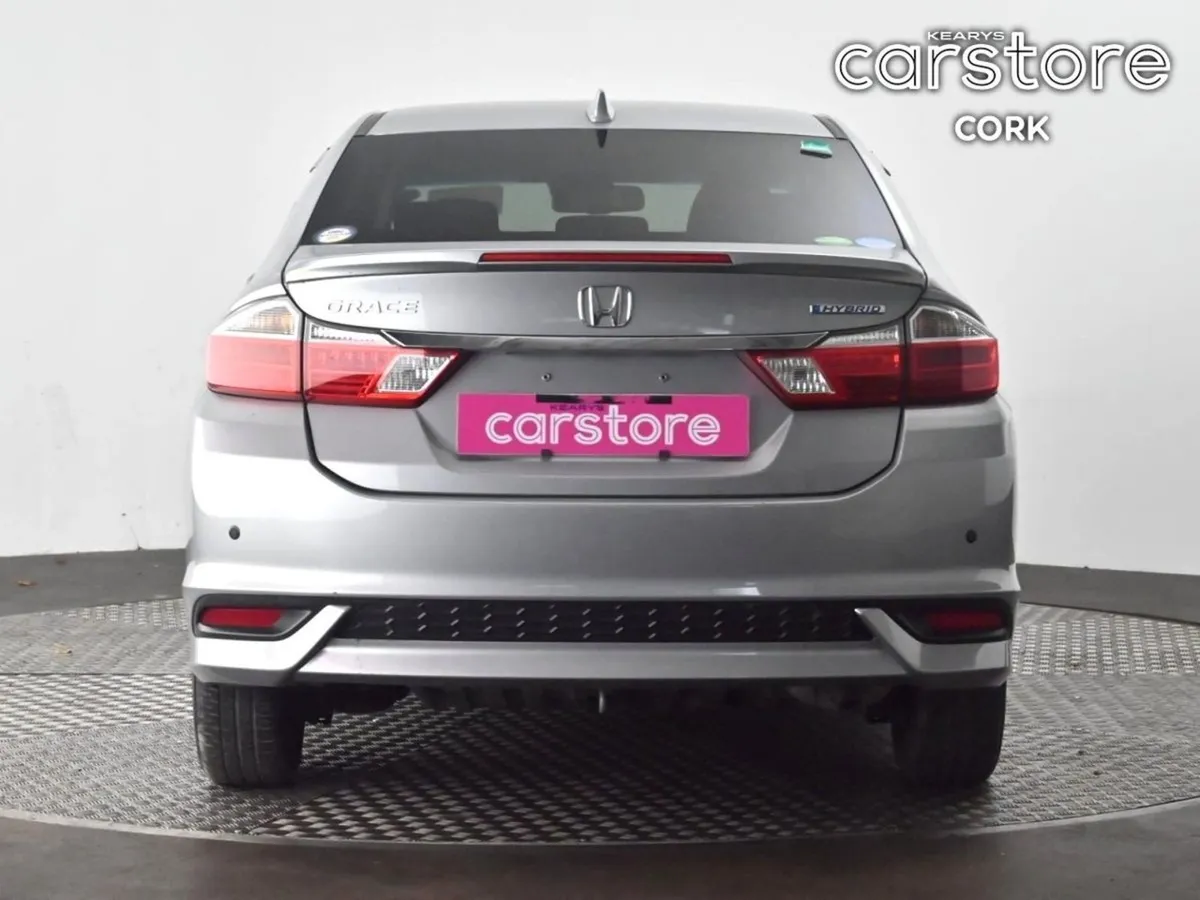 Honda Grace Hybrid 1.5 Auto - Image 4