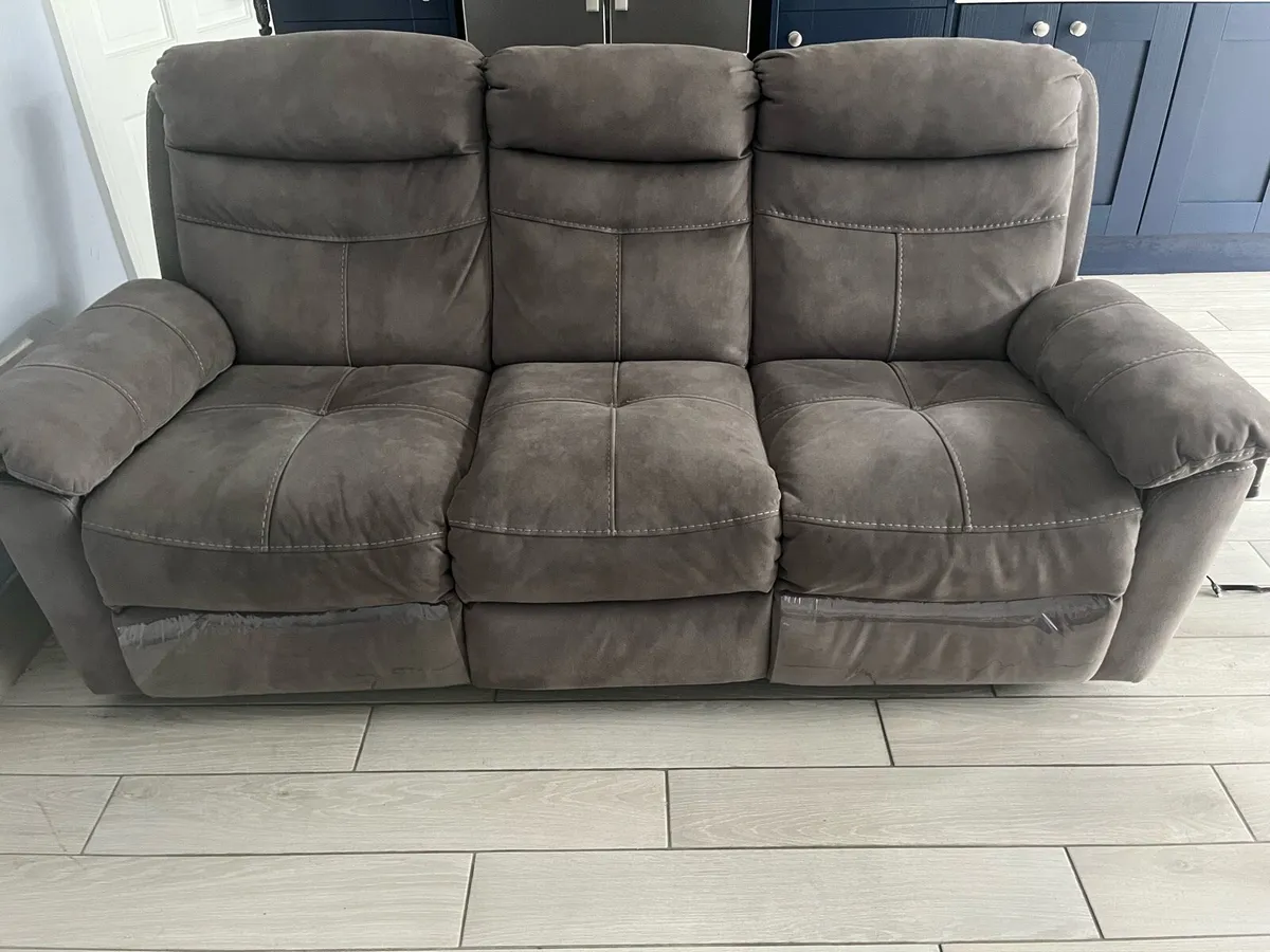 Grey 3 seater recliner sofa - Image 1
