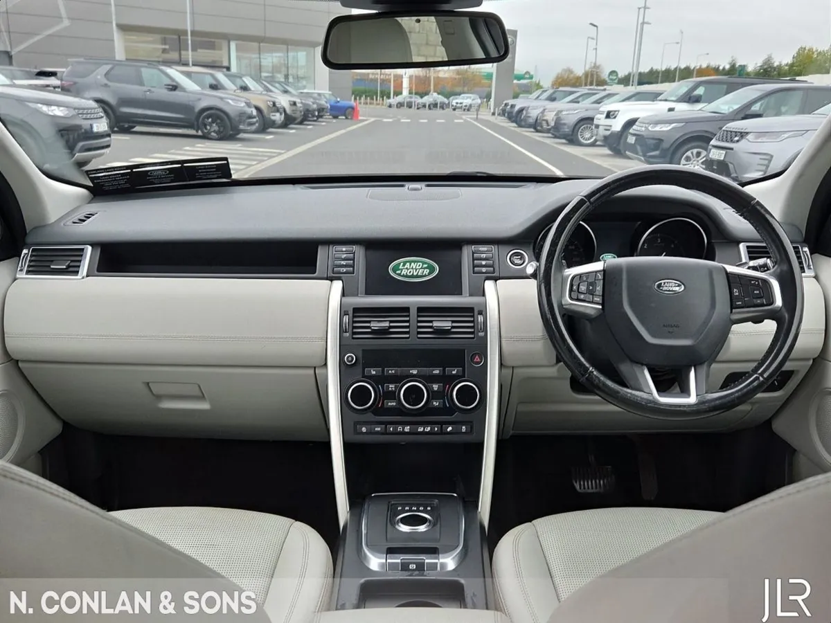 Land Rover Discovery Sport 2.0d Auto SE 7 Seater - Image 4