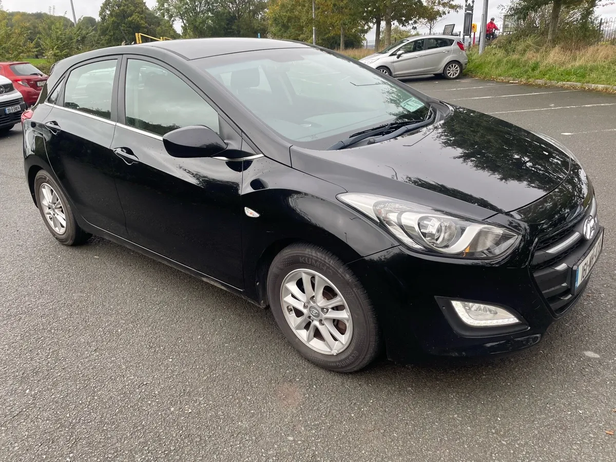 Hyundai 1.6 diesel SE /Deluxe 5dr 110 bhp - Image 4