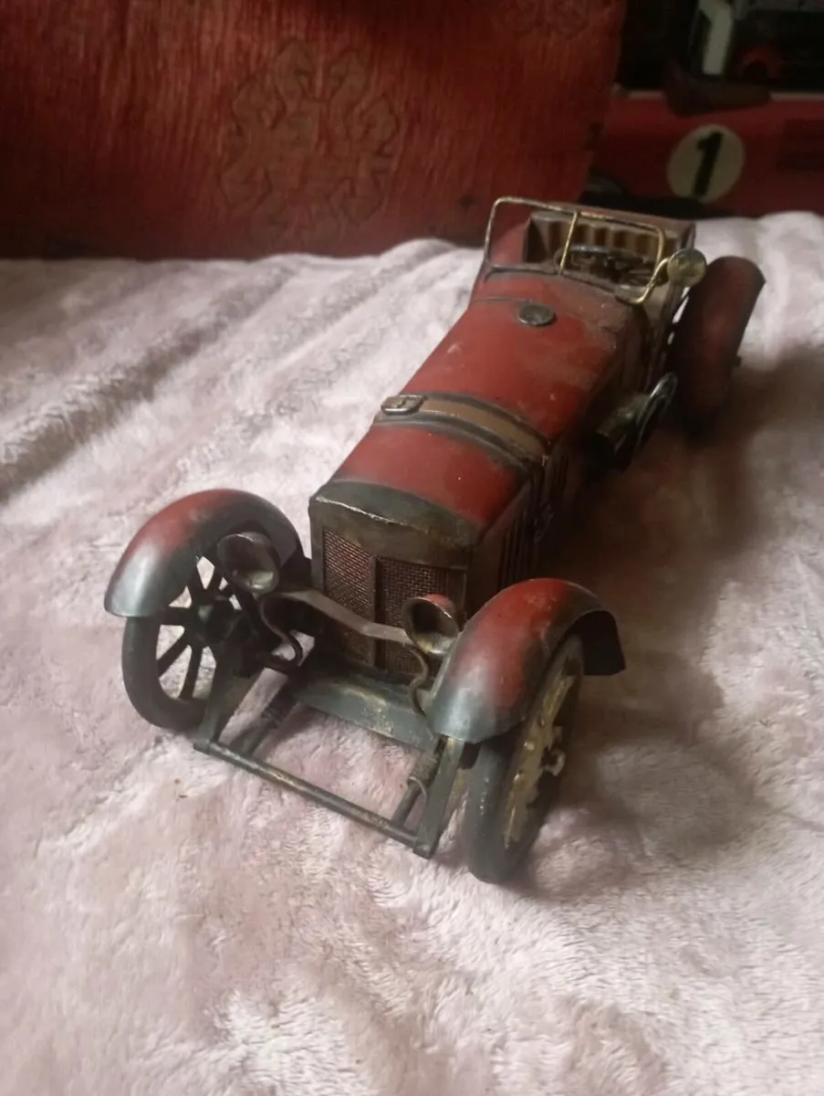 VINTAGE .DUESENBERG MODEL J TYPE STEEL TIN CAR - Image 2