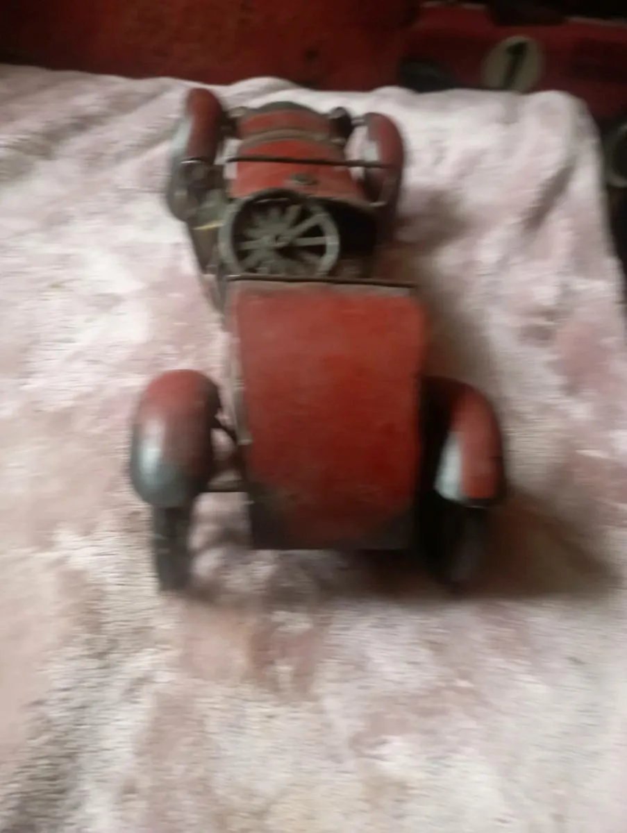 VINTAGE .DUESENBERG MODEL J TYPE STEEL TIN CAR - Image 4