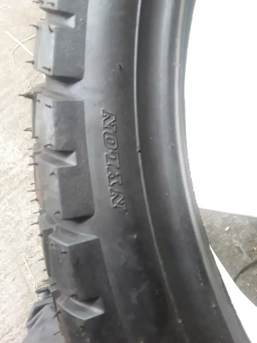 Motor bike tyers - Image 4