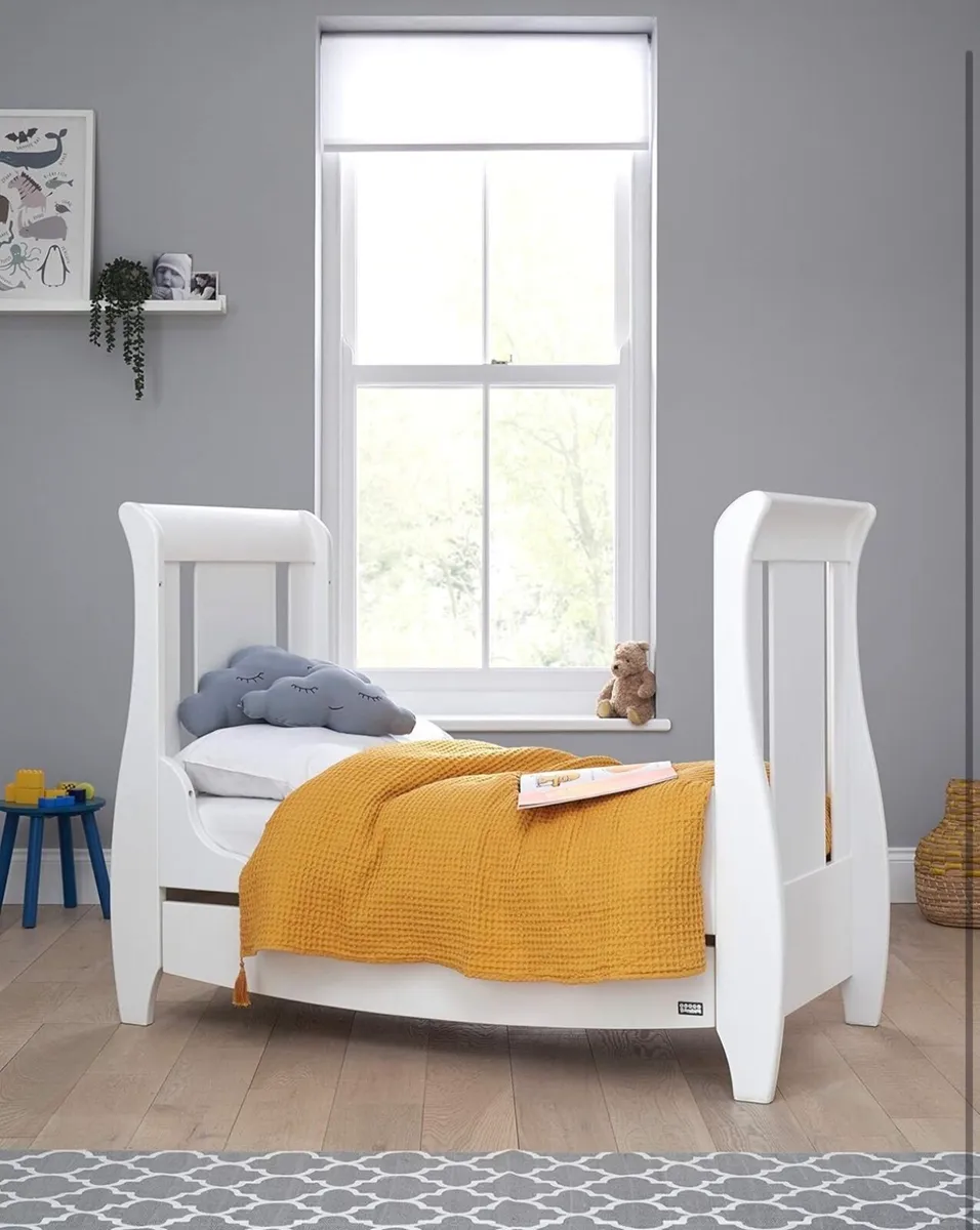 Tutti Bambini Katie Sleigh Cot Bed with Mattress - Image 2