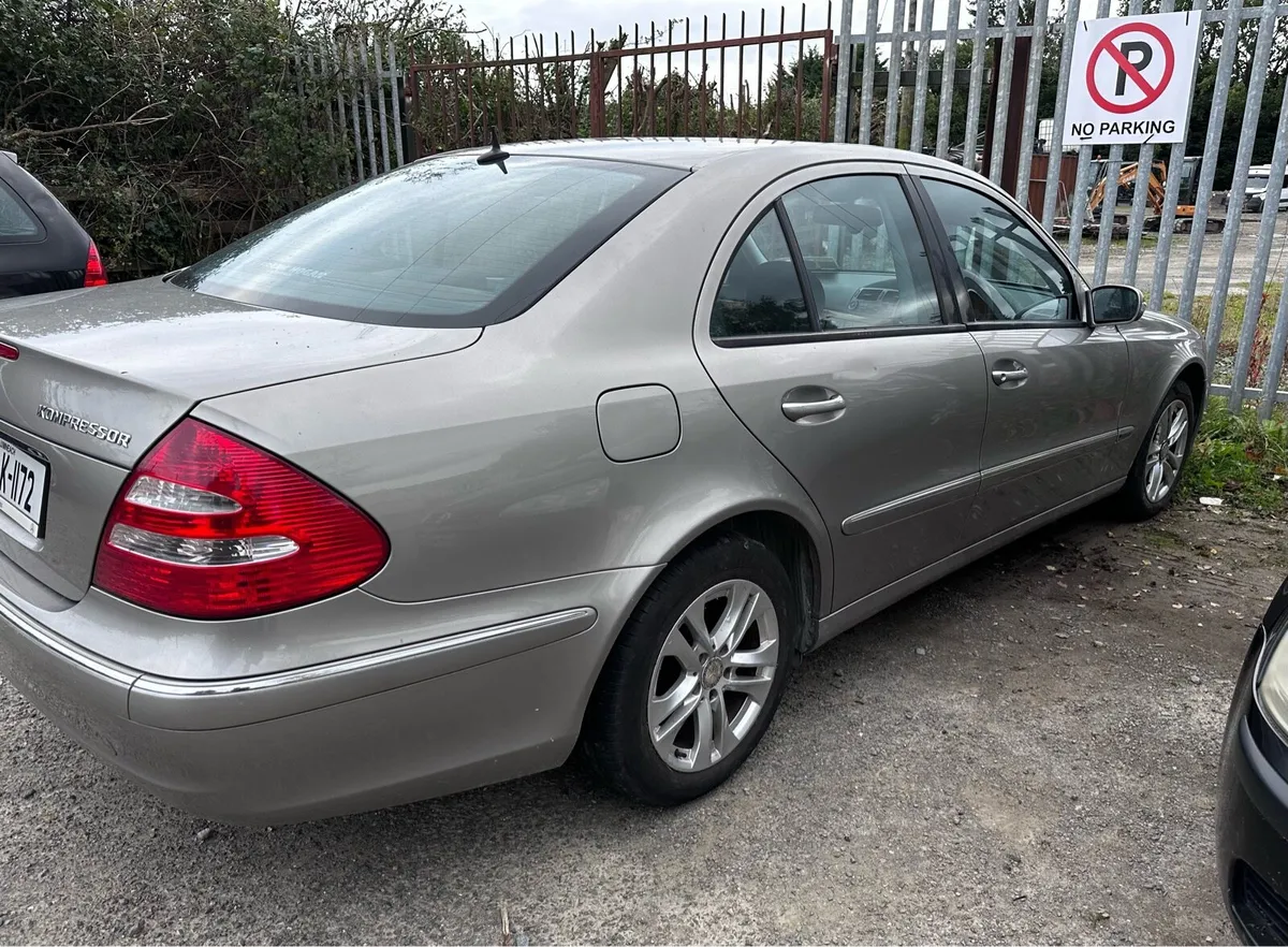 2004 E200 kompressor - Image 2