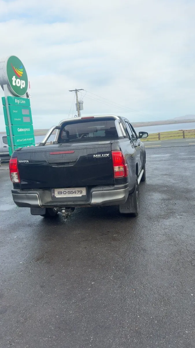 2018 Toyota hilux - Image 3
