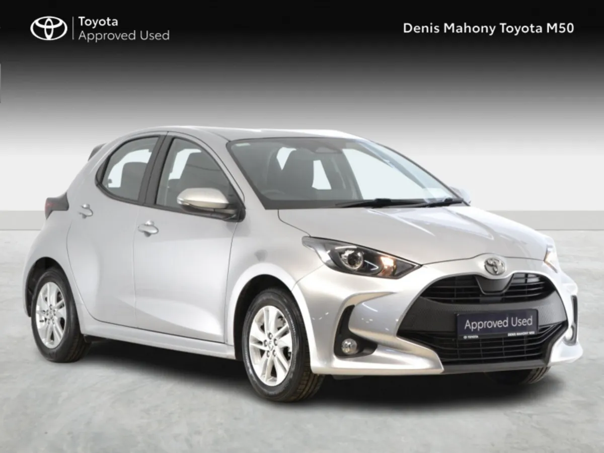 Toyota Yaris Hybrid Luna Auto - Image 1