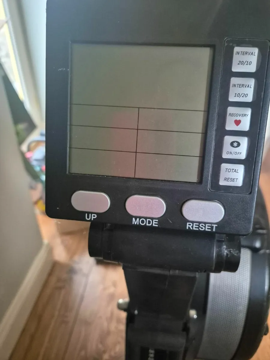 BRAND NEW ROWING MACHINE - Image 2