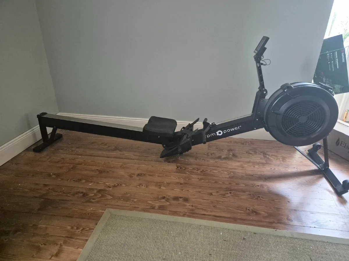 BRAND NEW ROWING MACHINE - Image 1