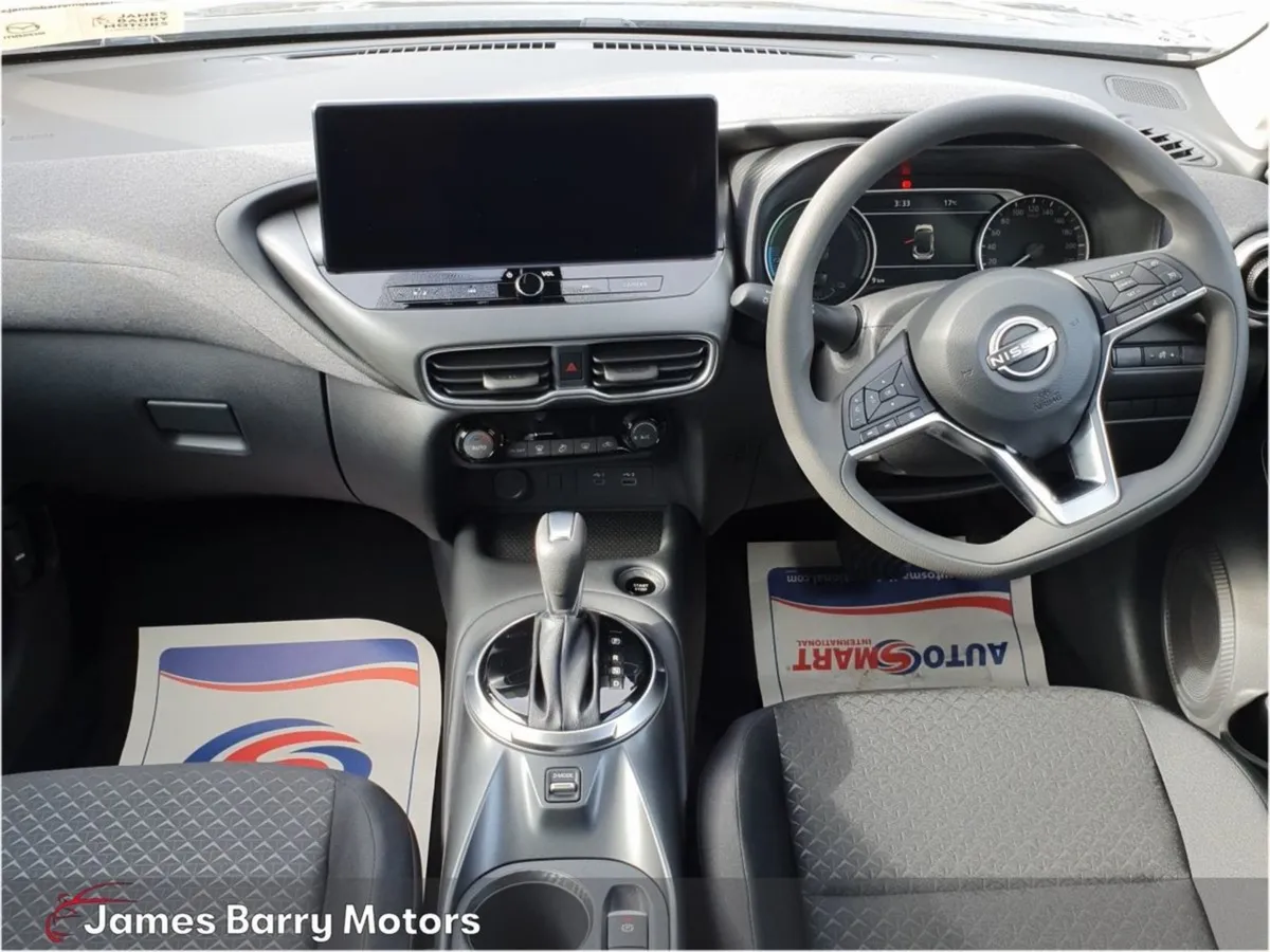 Nissan Juke Hybrid SV - Image 2
