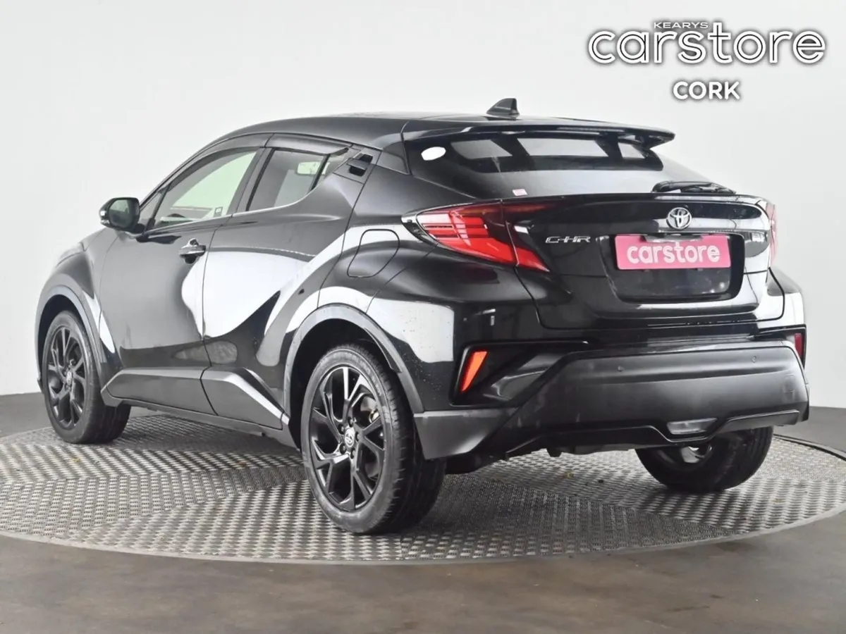 Toyota C-HR 1.8 Hybrid Auto - Image 4