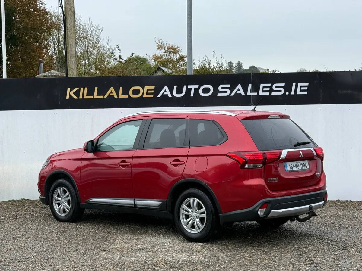 Mitsubishi Outlander 2.2D Manual - Image 4
