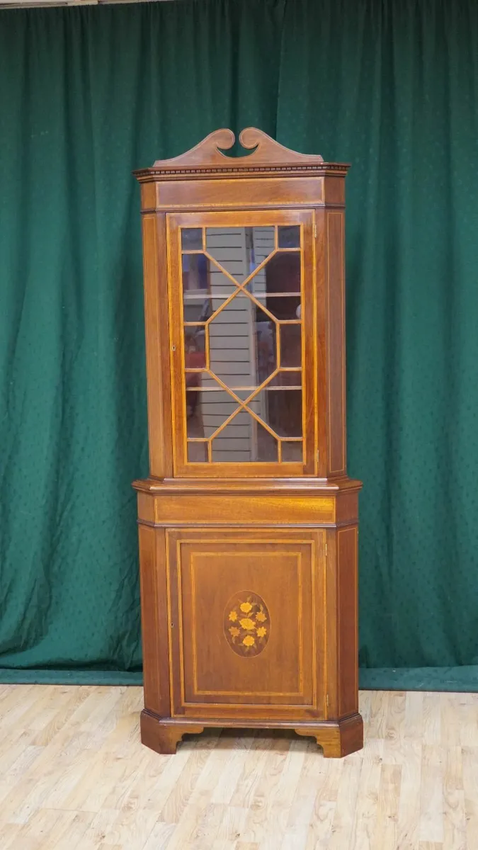 Edwardian Mahogany Corner Display Cabinet - Image 1